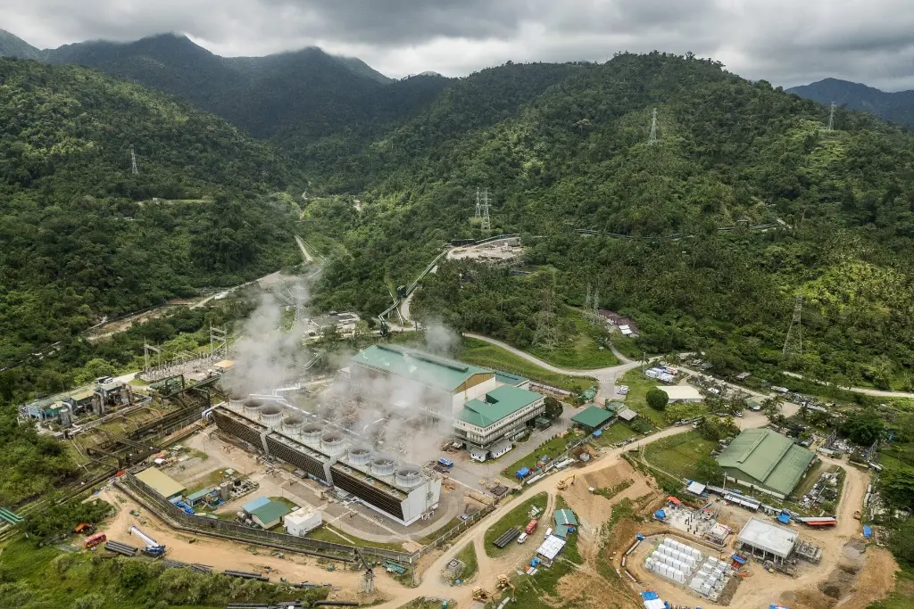 Thumbnail_Tongonan Geotherman Power Plant in Leyte