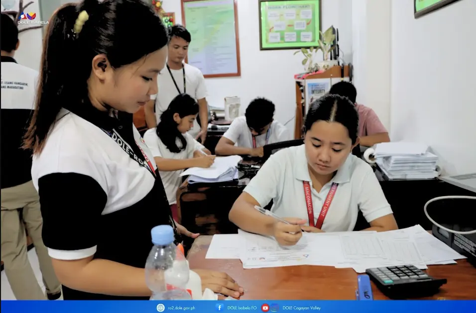 DOLE monitors GIP interns, releases ₱221K in wages to beneficiaries in Isabela coastal towns (1)