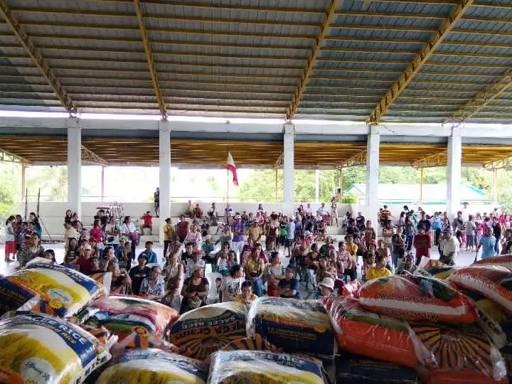 Over 5,400 Looc households benefit from LGSF-funded rice assistance